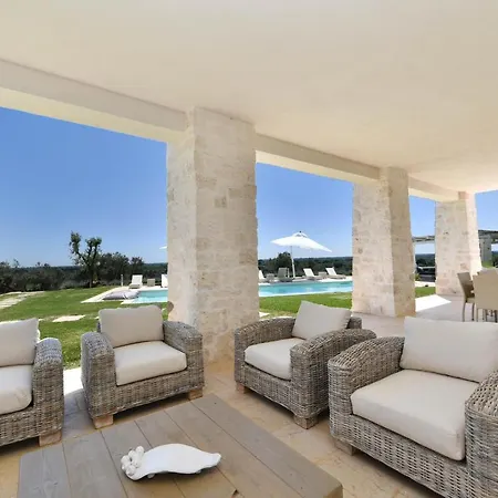 Villa Tenuta Lamia Degli Ulivi - Puglia - Ancient Lamia And Modern Ostuni