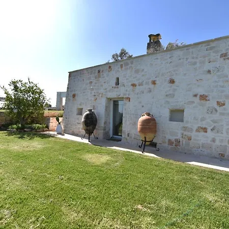 Villa Tenuta Lamia Degli Ulivi - Puglia - Ancient Lamia And Modern *