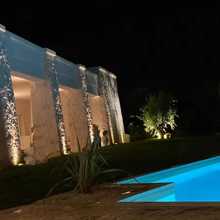Tenuta Lamia Degli Ulivi - Puglia - Ancient Lamia And Modern