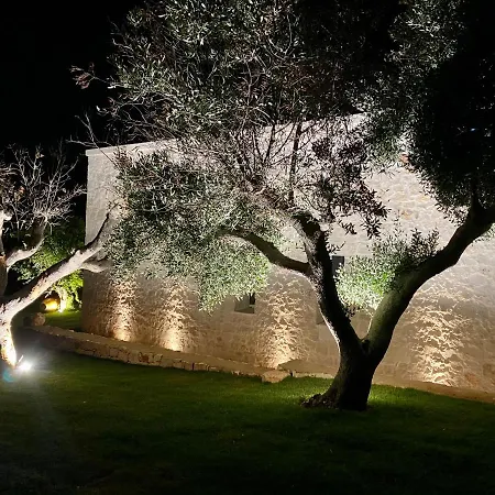 Tenuta Lamia Degli Ulivi - Puglia - Ancient Lamia And Modern Villa Ostuni
