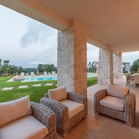 Villa Tenuta Lamia Degli Ulivi - Puglia - Ancient Lamia And Modern *