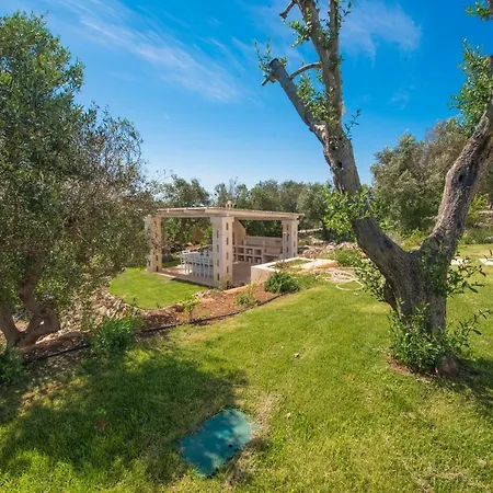 Tenuta Lamia Degli Ulivi - Puglia - Ancient Lamia And Modern Ostuni
