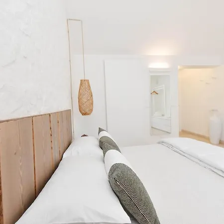 Tenuta Lamia Degli Ulivi - Puglia - Ancient Lamia And Modern Villa